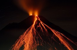 Arenal Volcano Matthew Landry at English Wikipedia. CC BY-SA 2.5 via Commons