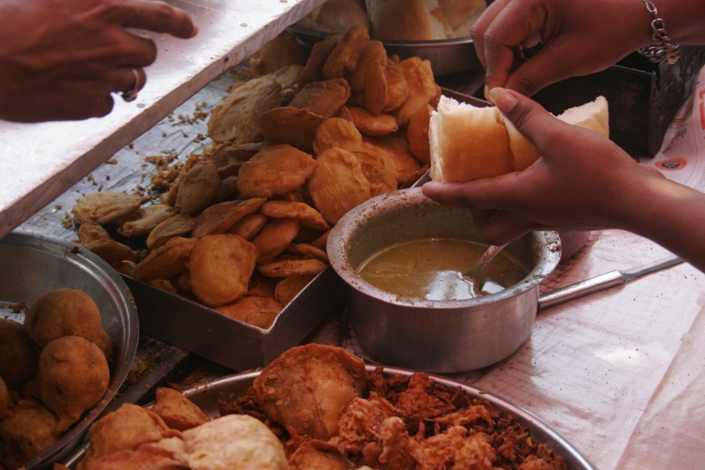 Bhajji Pav in the making. Photo: Vaydehi K.