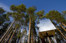 Swedish treehotel-Mirrorcube ext-1 - 1024 x 683