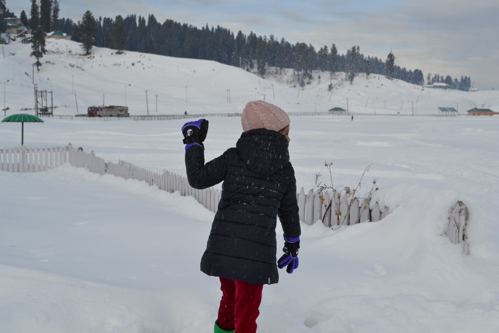 Snow fight! 