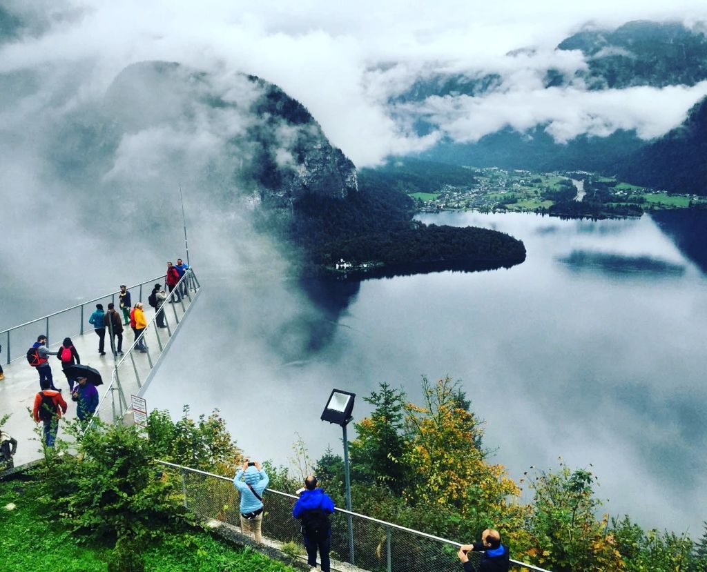 hallstatt view from five fingers platform