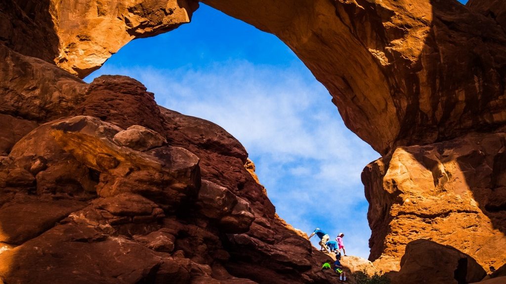 slot canyon travel utah