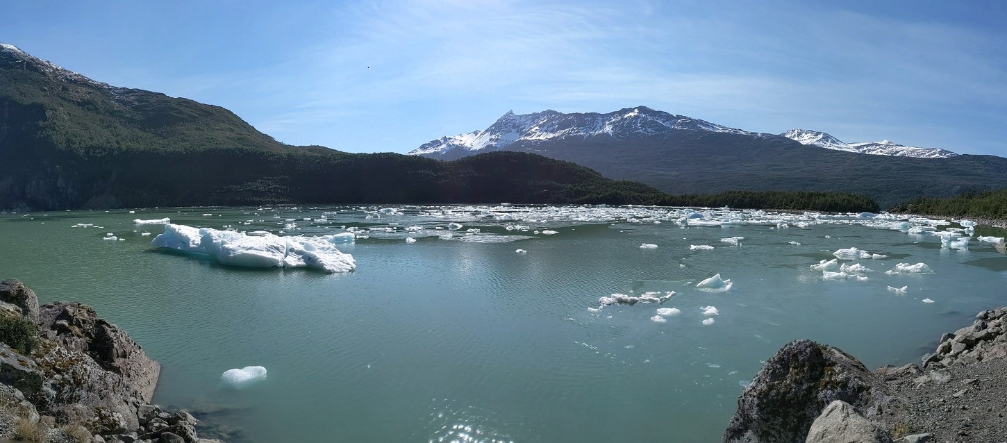 serrano glacier panoramic view chile